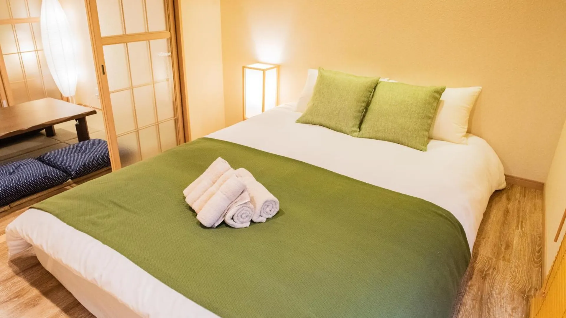 Osaka Tsuruhashi-7Min 6Ppl House Koreatown Namba Hudie